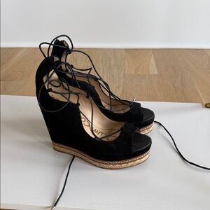 Sam Edelman Black Wedge heels 6.5